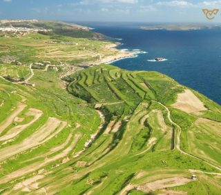 Malta với đường bờ biển tuyệt đẹp