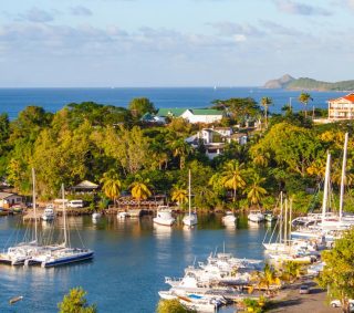 sở hữu thẻ xanh Saint Lucia